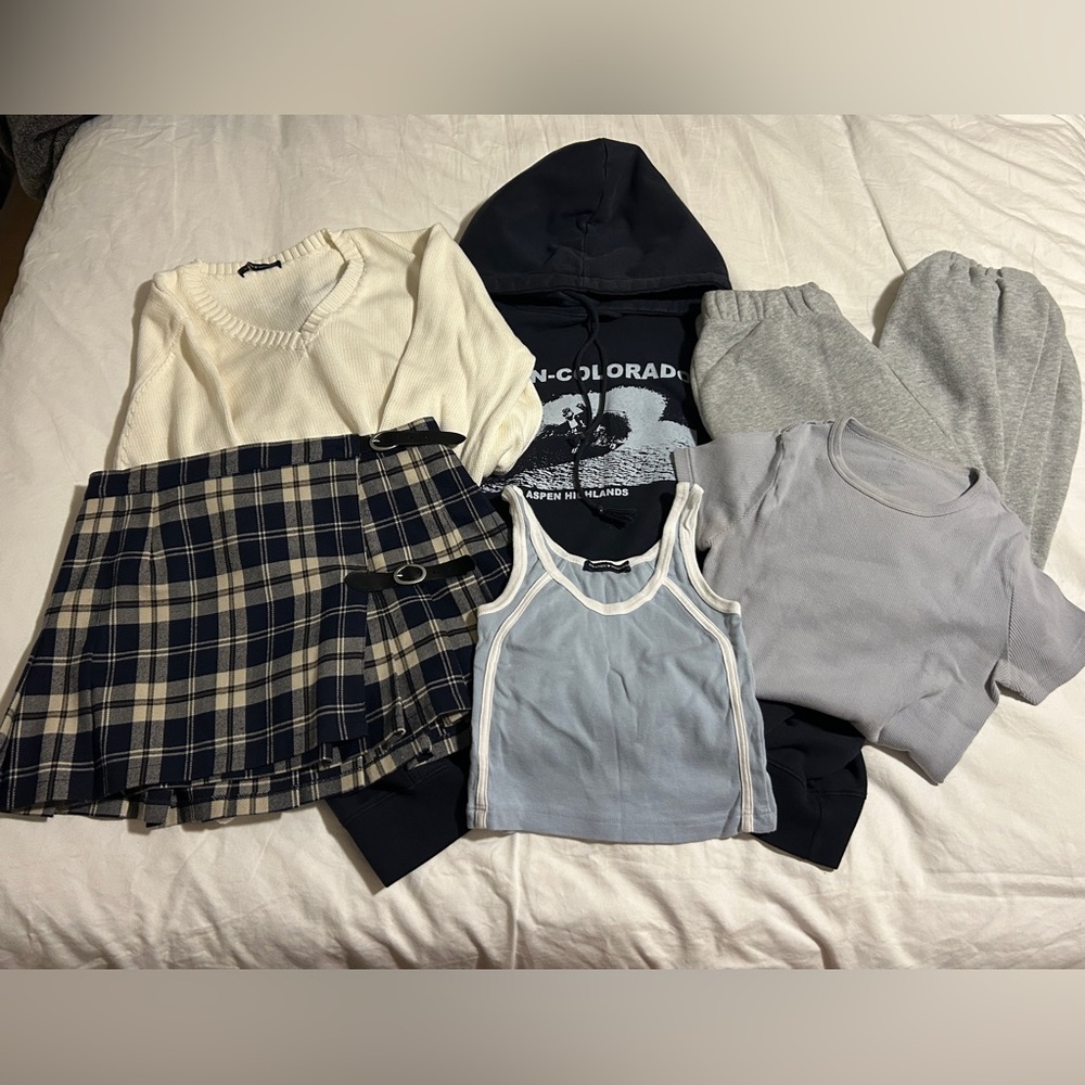 Brandy Melville Bundle #8